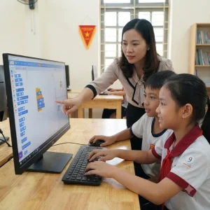 Lập Trình Game 2D Với mBlock Cho Bé 7-11 Tuổi